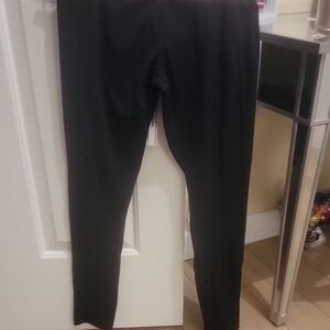 Victoria's Secret Pink. Black Ultimate Leggings. Size Medium.